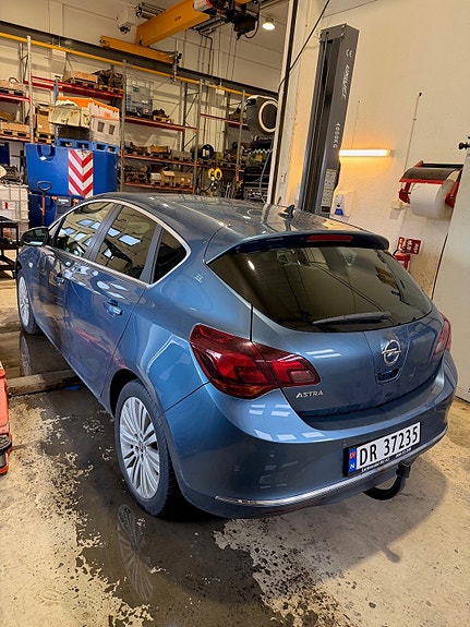 Opel Astra 7 of 30