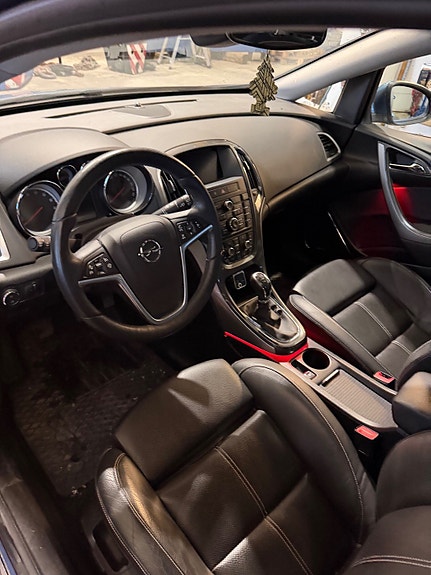 Opel Astra 29 of 30