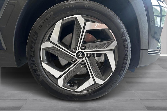 Hyundai Tucson 24 of 26