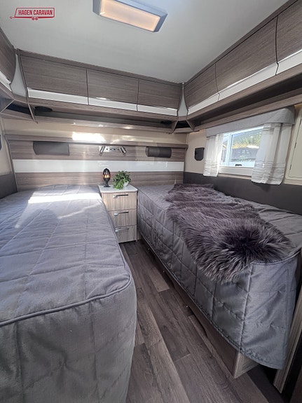KABE Royal 560 GLE KS 11 of 15