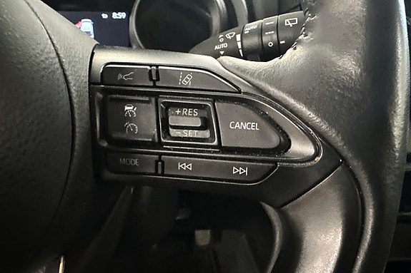 Toyota Yaris 18 of 30