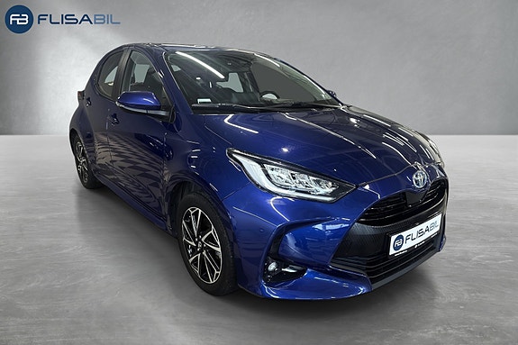 Toyota Yaris 11 of 30