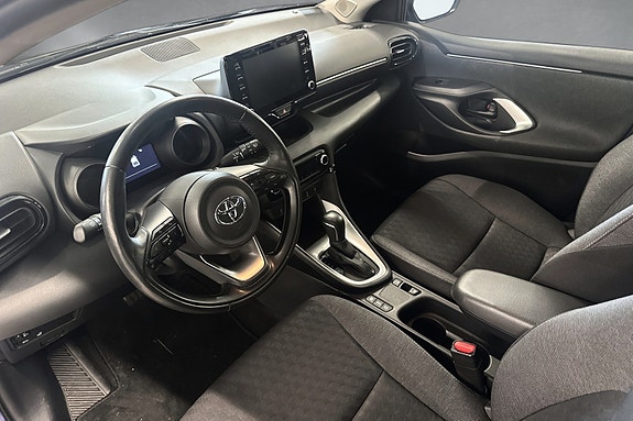 Toyota Yaris 15 of 30