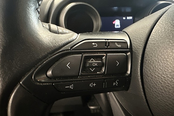 Toyota Yaris 17 of 30