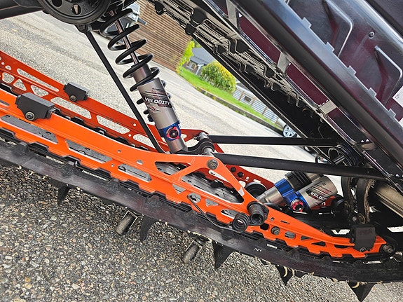 Polaris 850 RMK Khaos 155" Slash 30 of 30
