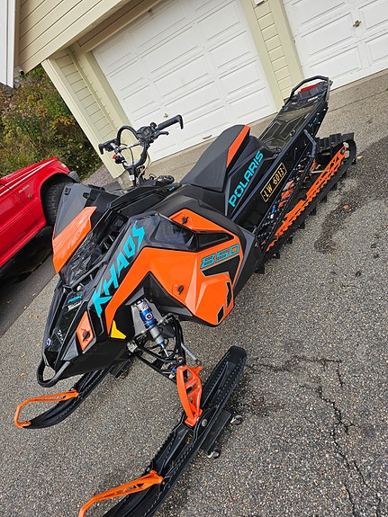 Polaris 850 RMK Khaos 155" Slash 2 of 30