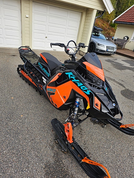 Polaris 850 RMK Khaos 155" Slash 7 of 30