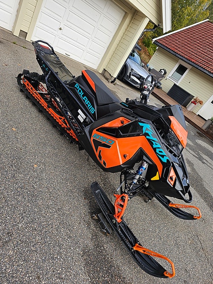 Polaris 850 RMK Khaos 155" Slash 8 of 30