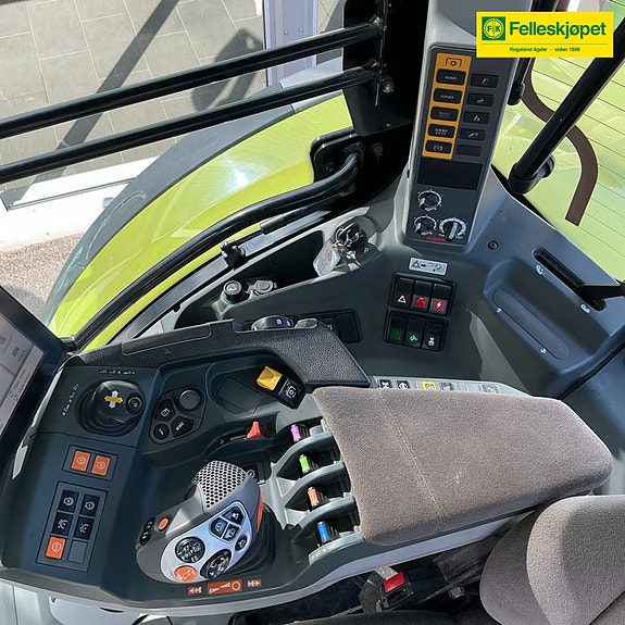 CLAAS ARION 550 CMATIC 7 of 11