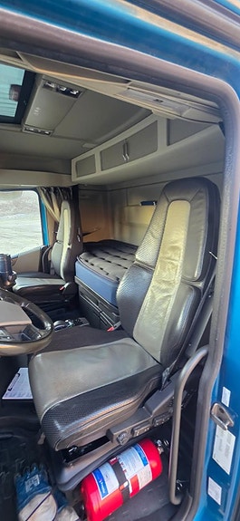 Volvo FH500 8 of 11