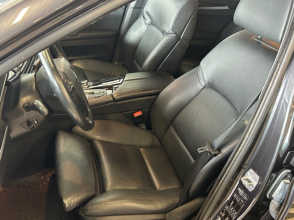 BMW 525d 11 of 15