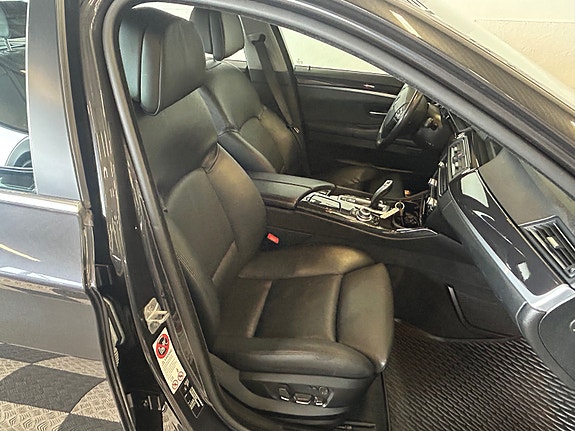 BMW 525d 12 of 15