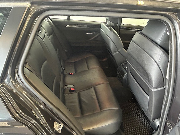 BMW 525d 14 of 15
