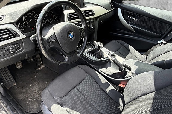 BMW 316d 22 of 29
