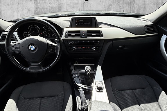 BMW 316d 21 of 29