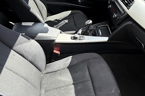 BMW 316d 26 of 29