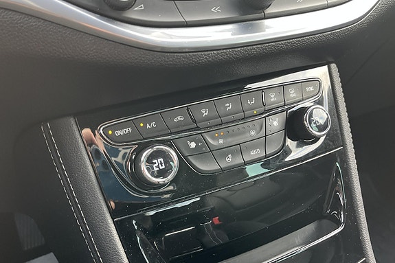 Opel Astra 15 of 28