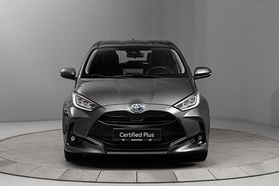 Toyota Yaris 6 of 30