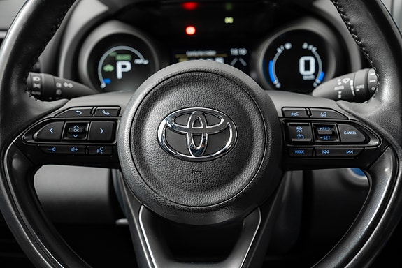 Toyota Yaris 25 of 30