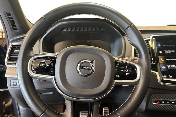 Volvo XC90 17 of 20