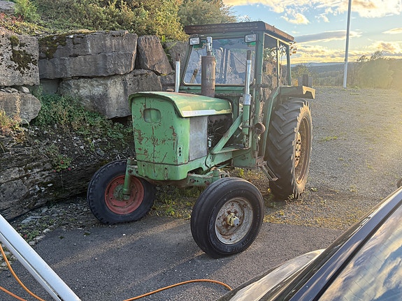 John Deere 2030 3 of 5