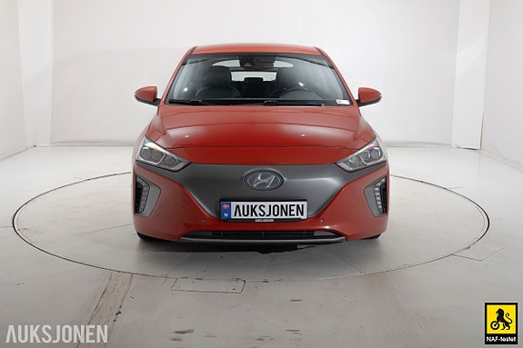 Hyundai IONIQ 2 of 30