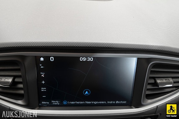 Hyundai IONIQ 21 of 30