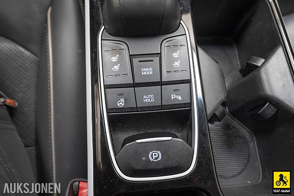 Hyundai IONIQ 18 of 30