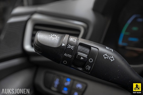 Hyundai IONIQ 27 of 30