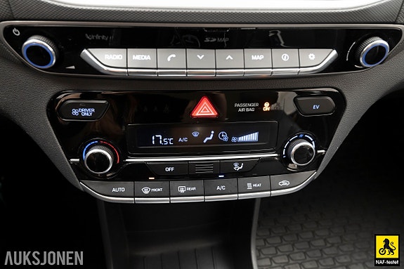 Hyundai IONIQ 20 of 30