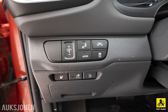 Hyundai IONIQ 11 of 30