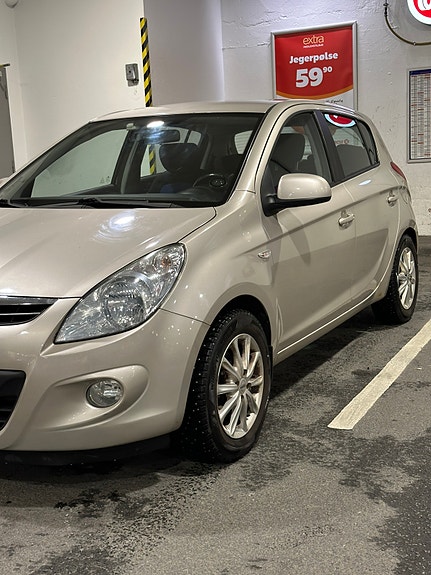 Hyundai i20 5 of 17