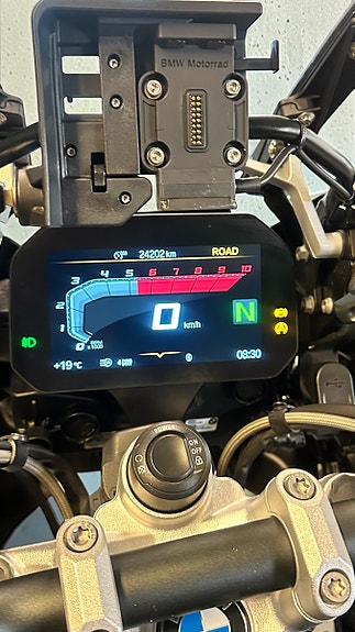 BMW R 1250 GS Adventure 7 of 14