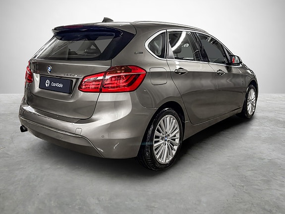 BMW 225xe 5 of 30