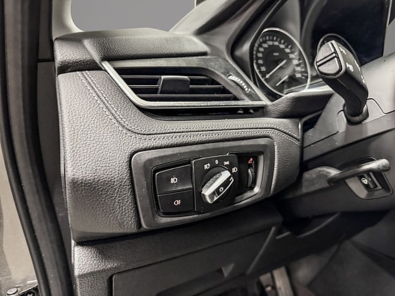 BMW 225xe 16 of 30