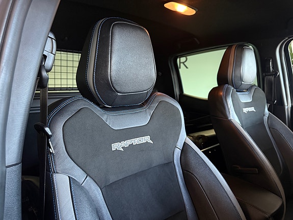 Ford Ranger Raptor 16 of 30