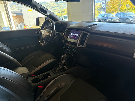 Ford Ranger Raptor 14 of 30