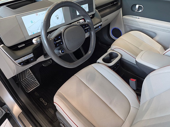 Hyundai Ioniq 5 3 of 4