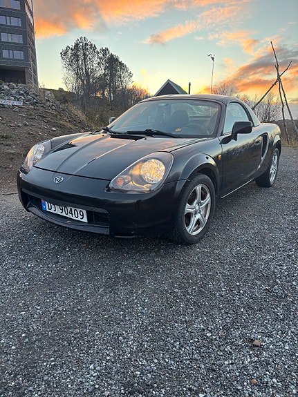 Toyota MR2 3 of 24