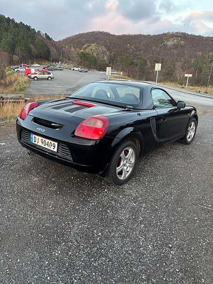 Toyota MR2 5 of 24