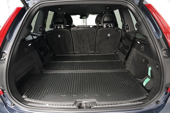 Volvo XC90 20 of 20