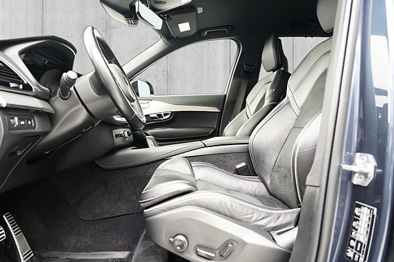 Volvo XC90 7 of 20
