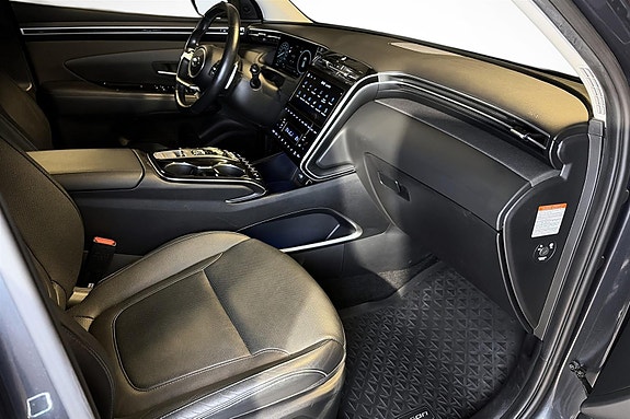Hyundai Tucson 18 of 23