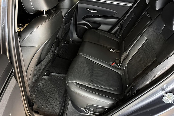 Hyundai Tucson 21 of 23