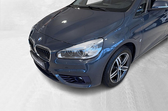BMW 225xe 6 of 27