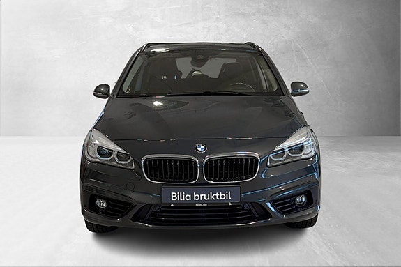 BMW 225xe 2 of 27