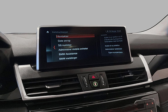 BMW 225xe 22 of 27