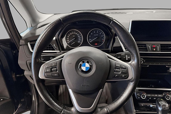 BMW 225xe 15 of 27
