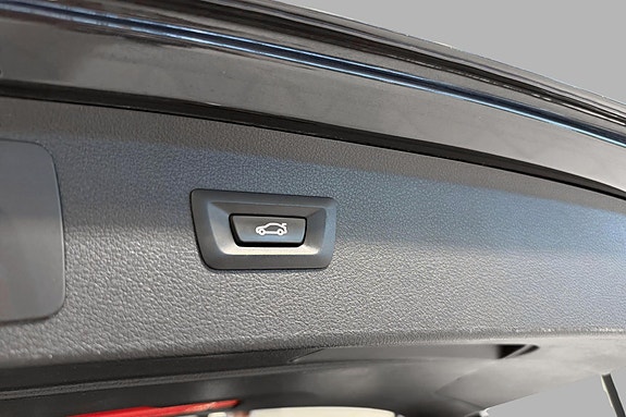 BMW 225xe 27 of 27