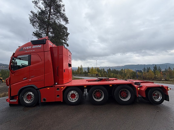 Volvo FH16 750 Tungtrekker 8/10X4 9 of 13